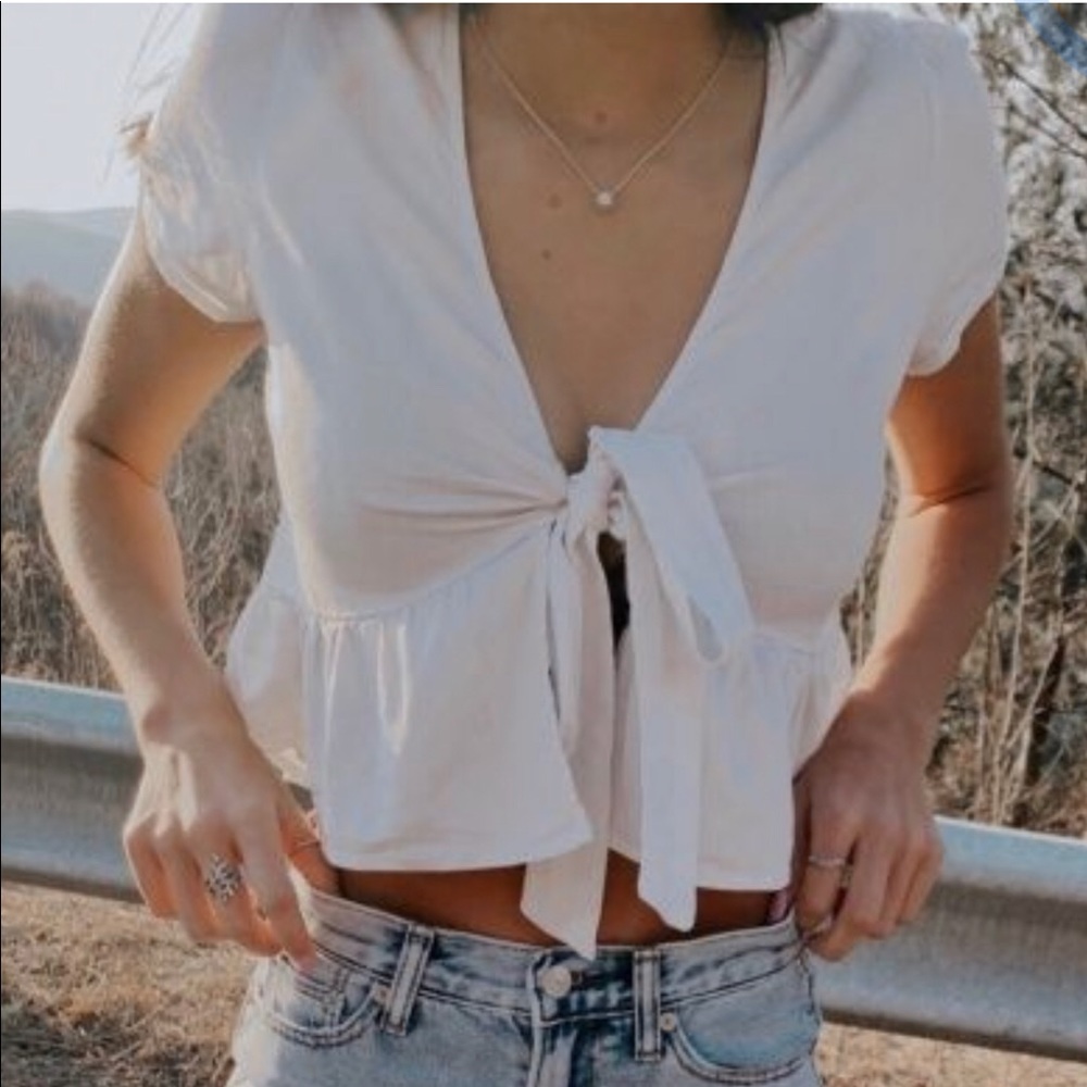 LA hearts short sleeve tie front top